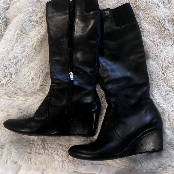 Anne Klein black leather high boot - Picture 2 of 8